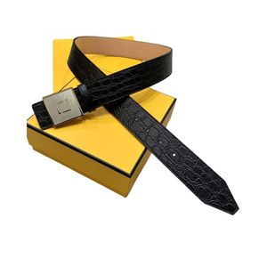 Fendie Belt Designer Classico Lusso Alta qualità F Fibbia Cinture alla moda Cintura da uomo in pelle da uomo Cintura in nastro dorato Lettera