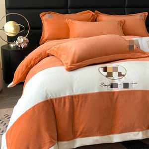 Conjunto de cama de lã dupla face quente de quatro peças espessada de inverno de luxo suave com conjunto de edredom de cama frontal