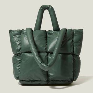 Sacos de noite Designer Puffy Bolsa de Ombro Mulheres Espaço Acolchoado Pena Acolchoada Bolsa de Algodão Inverno Grande Capacidade Bolsa de Compras Quente 231121