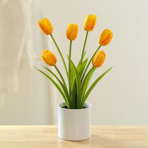 Flores decorativas em vasos de plantas de planta decoração de flores artificial Tulipe Bouquet de suprimentos de casamento em casa Presentes de decoração de sala