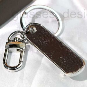 Key Rings designer Donkey Brand Skateboard Fashion New Old Flower Four Leaf Grass Keychain Hardware Accessories CP3K