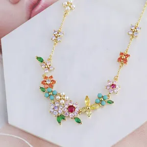 Zincirler Kolye Renkli Dazzle Mori Serisi Dört yapraklı Yonca Kelebek Çiçekleri Tatlı Mizaç Takı Collier Femme Kolye Grandes