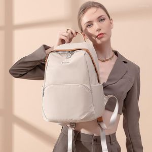 Plecak Kobiet Mody Light Business 13,3-calowa torba komputerowa Wysokiej klasy swobodne podróże plecaki studenckie