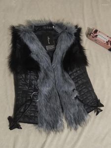Women's Jackets 2023 Wear Elegant Coat Fur Insgoth Faux Woman Gothic Winter Warm Padded Vest PU Black Jacket Ring Straps Hip Hop E G