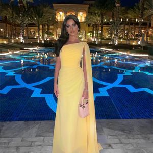 Elegant Long One Shoulder Chiffon Evening Dresses With Cape Sheath Yellow Pleated Zipper Back Prom Gowns for Women