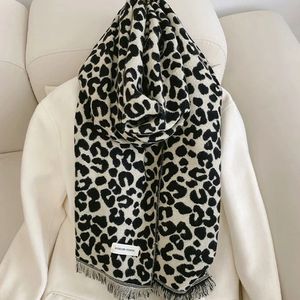 Шарфы MoriBty, зимний клетчатый шарф с имитацией кашемира, женский роскошный леопардовый принт, шаль с кисточками, теплый пашминовый хиджаб Sjaal для женщин 231120
