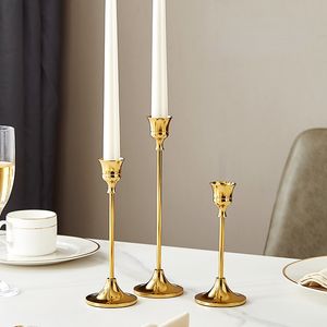 Candle Holders Creative Metal Nordic Candlestick Candlelight Dinner Vintage Iron Ornaments Electroplated Gold Wedding 230420