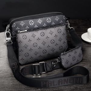 M69443 Trio messenger bag Fashion Evening Cross Body shoulder bags Leather Men designer handbags wallet phone bag designer bag th tote bag