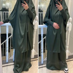 エスニック服ジルバブ2ピースセットベルベットサテンアバヤイスラム教徒の祈り服