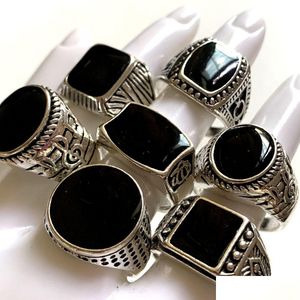 Cluster Rings Wholesale 30 Black Enamel Vintage Design Mix Women Men Cool Retro Jewelry Drop Delivery Ring Dhgarden Dhjgq