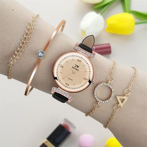 Wristwatches 2023 Fashion Watch For Women Women's Leather Quartz Grace Bracelet Wristwatch Clock