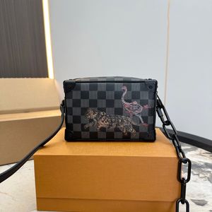 23SS Women's Luxury Designer High utseende nivå kedja påse mjuk låda väska kvinnors axelväska crossbody väska original hårdvara 17 cm