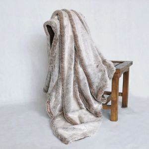 Battaniye çift katmanlar sahte kürk fırlatma battaniye kış yumuşak sıcak kabarık ev dekor kanepe kapak pv peluş taklit tavşan kürk polar battaniye 231120