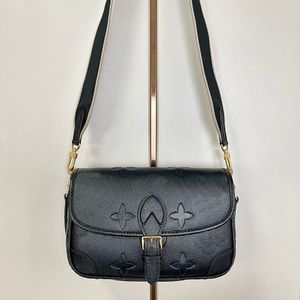 Toppdesignväska #46388 Womens Classic Print axelväska full läder präglad väska stilig multifunktionell crossbody väska