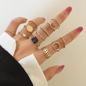Fedi nuziali IFME Set di colori oro vintage per donna Fashion Heart Leaves Geometric Twist Ring Hollow Jewelry Accessori alla moda