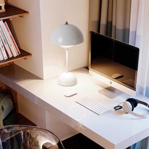 s Retro Desk Nordic Table Flowerpot Bedside Standing Lamp for Bedroom Night Light lamparas cristales Wedding Living Room AA230421