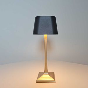 S LED LED LED SQUERSB SQUELE sem fio Rechargerble Table Lamp Retro Bedroom Data Data Decoração AA230421