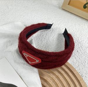 Luxury Designer Headbands HairJewelry Women Solid Color Brand Letter French Wide Edge Knitting Hairband Fashion Autumn Sport Hair Hoop Vintage Accessories