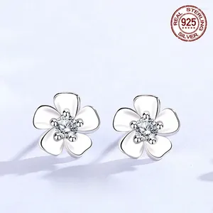 Studörhängen S925 Flower Fashion Luxury Simple Style Sterling Silver Jewelry for Women Girl Girliol Fru Birthday Valentine Gifts