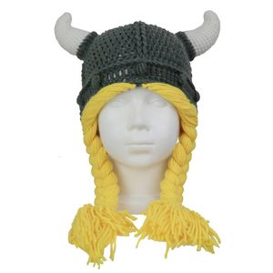 CAPS HATS Kids Barbarian Vagabond Viking Beard Beanie Horn Hat Handmade Vinter Varma födelsedag Rolig Gag Halloween Cap Christmas Gifts 231121