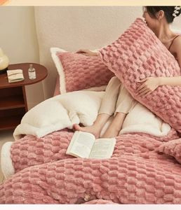 Sängkläder set Coral Fleece Däcke Cover för sängkläder varmt förtjockar tröskeluppsättningar quilt cover Nordic Sling Däcke Cover 220x240 Velvet Bed Linen 231120