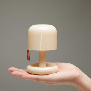 Table Lamps Mini Desktop Sunset Lamp Creative USB Rechargeable Mushroom Style Led Night Light for Coffee Bar Home Decor Bedroom AA230421