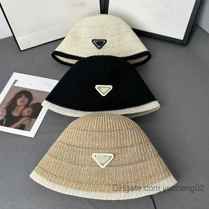 CD -inverterad TB H V G Ball Caps Designer Women's FF Triangle BB Colored Ice Silk Bucket Hat Straw Sticked Fisherman Summer Sunshade Sunscreen Dome