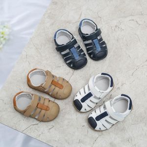 Sandalen Kleine Jungen Sandalen Echtes Leder Geschlossene Zehen Kinderschuhe Kleinkinder Sommerschuhe Fußgewölbestütze Orthopädische Einlegesohle SandQ 230421