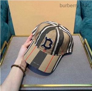 22 Designer Beanie Luxurys Caps For Women Designers Mens Bucket Hat Cappelli di lusso Berretto da baseball da donna Casquette Bonnet beanie