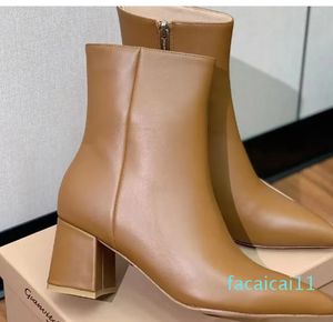 The best Gianvito Rossi ankle boots women thick heeled leather Pointed Boots autumn and winter fashion short boot casual side zippers luxury Designer Boot