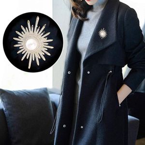 Simple Shiny Sun flower Brooches For Women Luxury Big Pearl Rhinestone Brooch Pins Jewelry Dress Suit Accessories Wedding Gifts