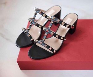 Famous 23S/S Summer women sandal Sexy heels stud shoes spiked strap Calfskin leather slide sandal 60mm chunky heeled slip wedding party dress black white red 35-43Box