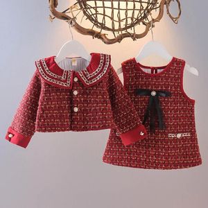 Piżama melario moda dla dzieci dziewczęta Princess w kratę Zestaw ubrania jesień dziecięce dzieci z długim rękawem Zbiornik zbiornikowy sukienka 2pcs Słodka garnitur 231122