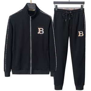 New MensTwo piece set Designer Tracksuit Luxury Fashion Men Sportswear Coat Jacket leisure Jogging Pants Asian size M-XXXL