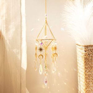 Decorações de jardim apanhador de luz solar e lua de arco -íris janela de cristal decoração pendurada apanhador de ornamentos em casa ao ar livre 230422