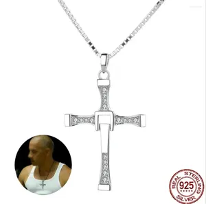 Hängsmän snabba och rasande film Dominic Toretto Cross Necklace Pendant 925 Sterling Silver Jewelry for Women Men Par Lovers Xmas Gifts