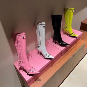 Women Attrem Winter Boots Boots Luxury Boot مدببة إصبع القدم النحيف عالي الكعب توابل فتاة لصق ركبة أحذية المد والجزر
