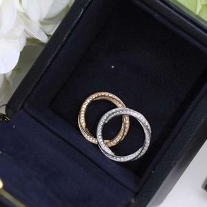 Nova flor torcida diamante completo para feminino coreano 3d alta edição anel de dedo indicador com um estilo moderno e avançado