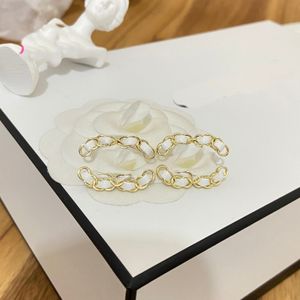 Orecchini d'amore per le donne 18 orecchini placcati oro primavera perla diamante orecchini pendenti designer donne 2023 gioielli regali di nozze gioielli di fascino all'ingrosso