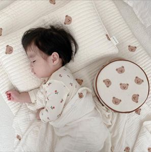 Travesseiros ins nascidos travesseiros planos travesseiros bordados respiráveis ​​Baby anti-Mite Pillow 0-24 meses travesseiro anti-vômito 230422