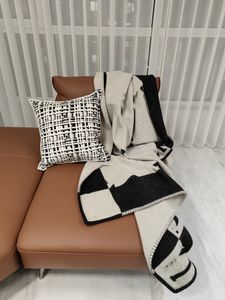 Black Color Blankets Thick Home Sofa good quailtyl blanket TOP Selling beige orange red gray navy Big Size 145 175cm Wool