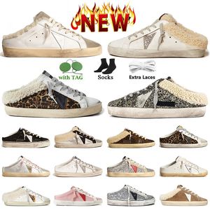 2024 Top Designer Ball Golden Sabots tofflor Skor Lyxiga kvinnor Mensplattform Superstjärnor Dirty Old Sneakers In Nappa Leather Suede Päls Slides Loafers Trainers