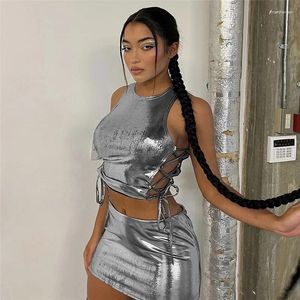 Arbetsklänningar Solid ärmlösa vikar Tube Crop Top kjolar 2 -stycken Matchande Set Summer Fashion Streetwear Women Party Tight Short Dress Suit