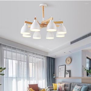 Lampy wiszące 2023 Nowoczesny żyrandol lite drewno LED salon jadalnia lampa sypialnia dla dzieci el drewniana