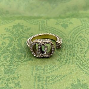 Klasyczny projektant pierścionka pierścienia miłosne dla kobiet luksusowy pierścionek vintage litera mody biżuteria akcesoria Wybrane miłośnicy