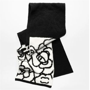 Luxus Schal Designer Kaschmir Wolle Schals Frauen Kamelie Blume Stricken Männer Schal Winter Warm Unisex Echarpes Hohe Qualität