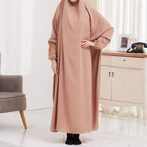 Abbigliamento etnico Abito da donna musulmana con cappuccio Hijab Indumento da preghiera Jilbab Abaya Long Khimar Full Cover Ramadan Gown Abayas Dubai Islam Abbigliamento