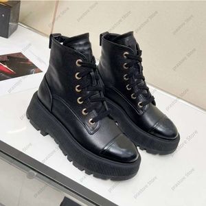 Högkvalitativ mode Martin Designer Channel Boots For Women Black PR Roman Boots Boodels Inspired Combat White Cowboy Chelsea Ankel Boots