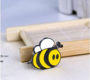 Bee cute animal yellow black white tentacles small enamel creative brooch lapels denim ornament badge pins GD220 LL