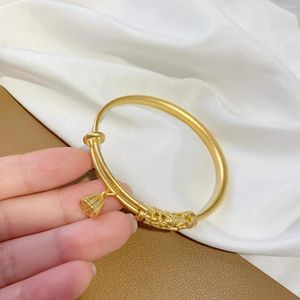 Bracciale rigido con pomello di loto intagliato cavo, metodo antico, braccialetto in ottone placcato oro, alla moda, rotondo, push-pull, femminile